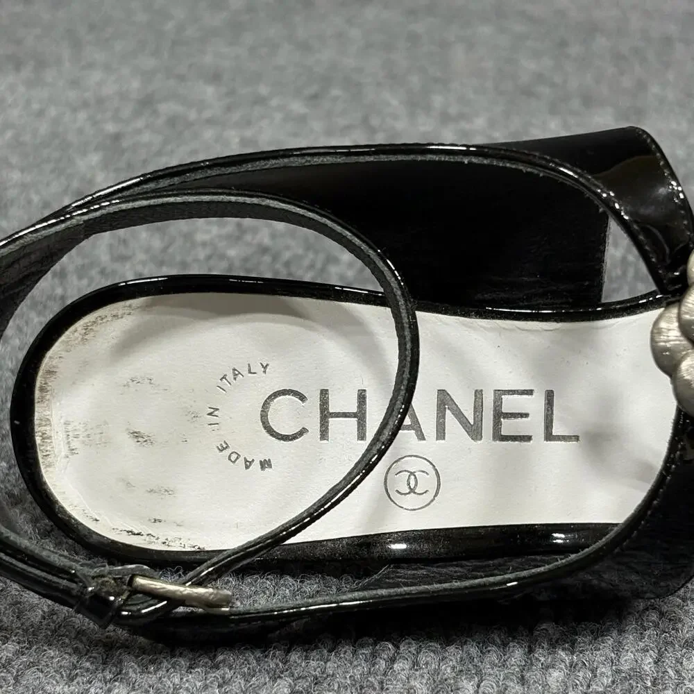 Chanel Sandals Womens 6 36 Black Patent Camellia Flower Logo Italy Heel Strappy
